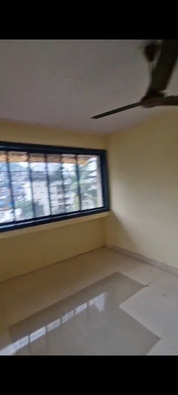 Room in 1 BHK Apartment at Mauli Heights Kalwa, Kalwa – for Rent