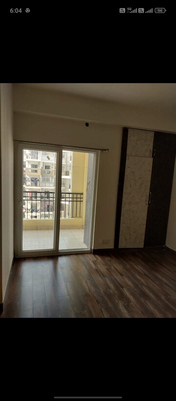 Room in 2 BHK Apartment at Ajnara Le Garden, Sector 16b Greater Noida – for Sale
