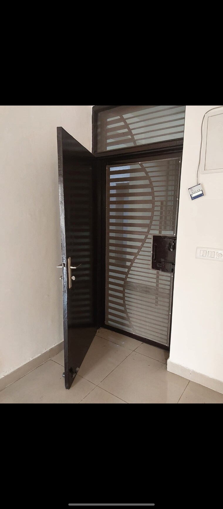 Bathroom, ajnara-le-garden 2 Bedroom 875 Sq.Ft. Apartment In Sector 16b Greater Noida Greater Noida 9196095