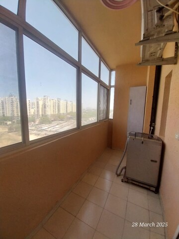  2 BHK Apartment at Zeta I Greater Noida – for Rent