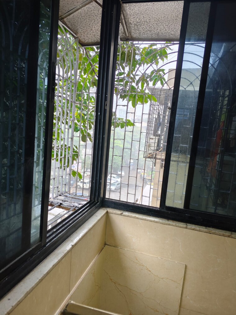 Balcony, worli 3 Bedroom 1200 Sq.Ft. Apartment In Worli Mumbai 9196047