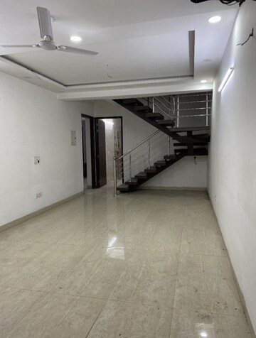 Staircase in 4 BHK Builder Floor at Shalimar Nest, Vasant Kunj – for Rent