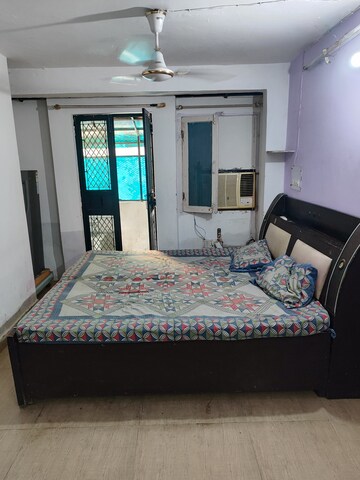 Bedroom in 1 RK Apartment at Vijayant Enclave, Sector 29 – for Rent