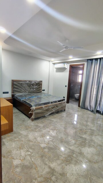 Living Room in 2 BHK Builder Floor at Sushant Lok 3, Sector 57 – for Rent