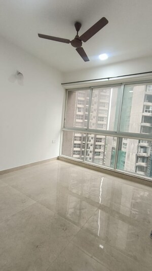 Room in 4 BHK Apartment at L&T Emerald Isle, Powai – for Sale