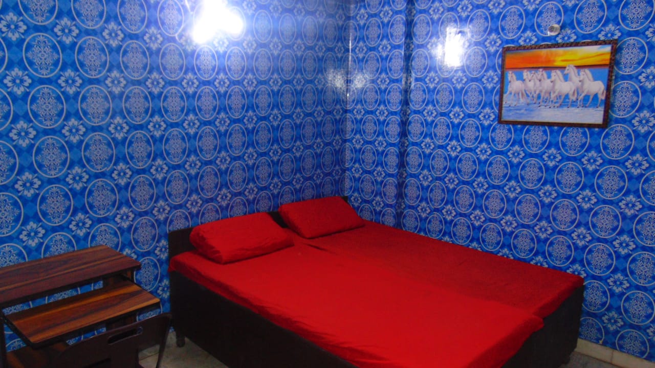 Pg For Rent in The Royal pg