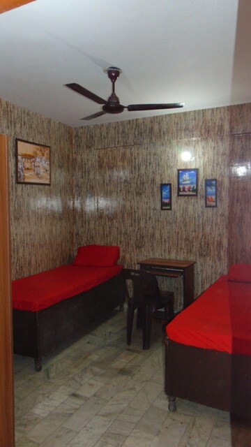 Bedroom in  Pg at Sector 62 – for Rent