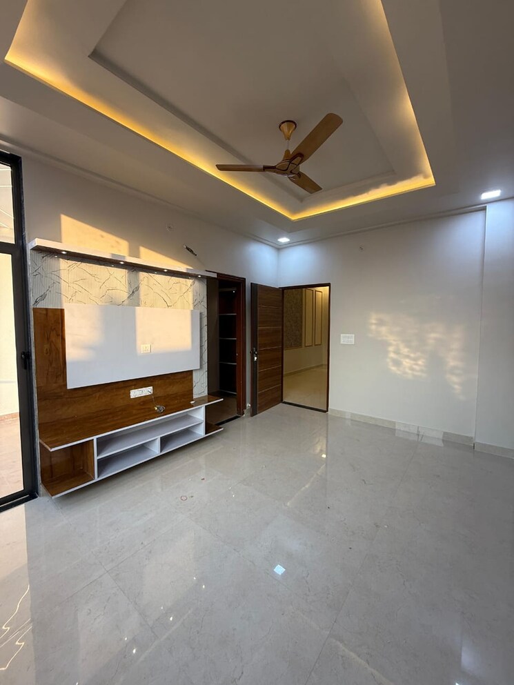 Room, ajmer road 3.5 Bedroom 2210 Sq.Ft. Villa In Ajmer Road Jaipur 9196260