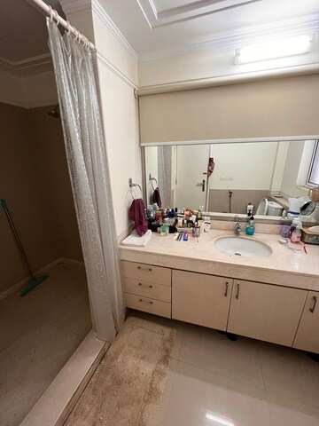 Bathroom in 3 BHK Apartment at Park Royal Apartment, Sector 56 – for Rent