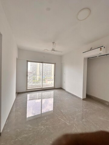 Room in 3 BHK Apartment at Kadambari CHS Andheri, Andheri East – for Rent