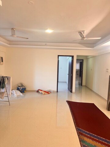 Furnished Amenities in 3 BHK Apartment at HDIL Metropolis Residences, Andheri West – for Rent