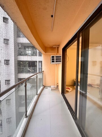 Staircase in 3 BHK Apartment at HDIL Metropolis Residences, Andheri West – for Rent