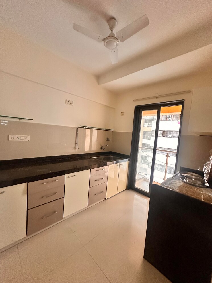 Balcony, hdil-metropolis-residences 3 Bedroom 1331 Sq.Ft. Apartment In Andheri West Mumbai 9196301