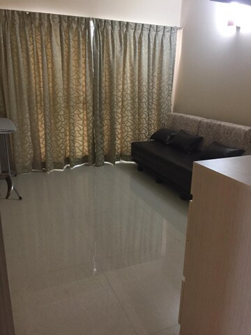 Living Room in 3 BHK Apartment at Four Bunglows – for Rent