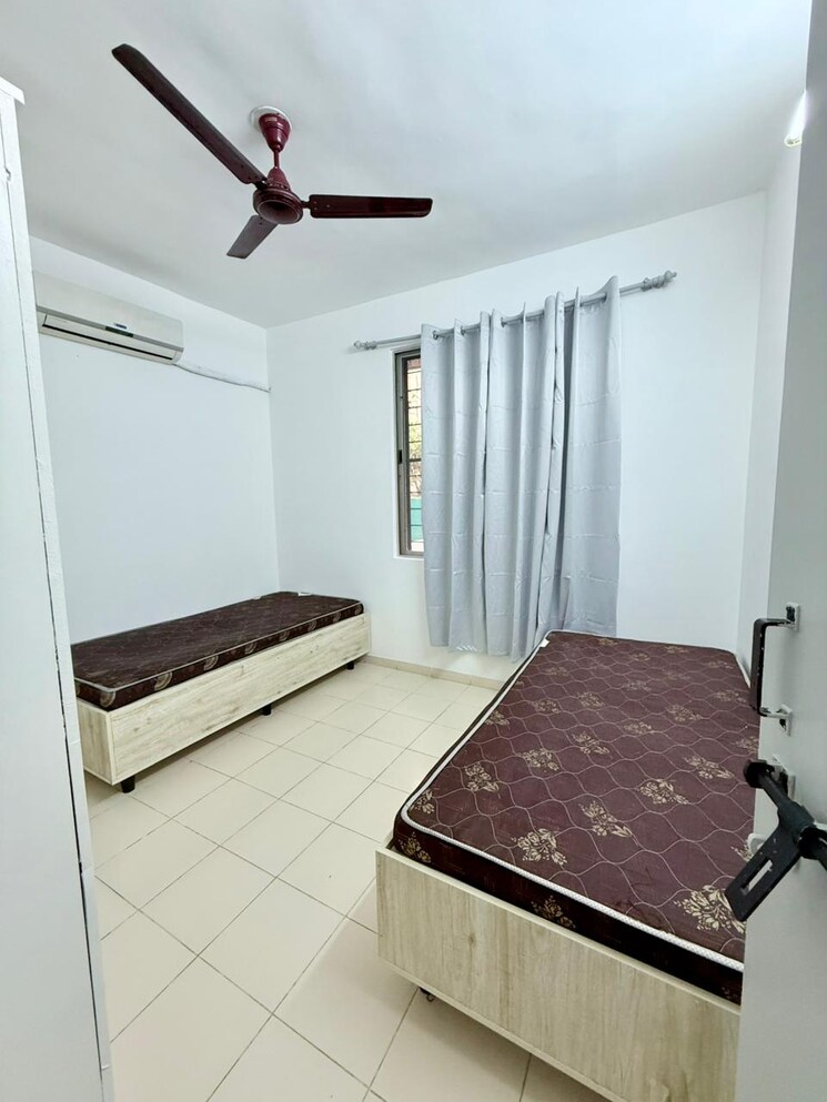 Bedroom, lunkad-daffodils 1 Bedroom 550 Sq.Ft. Apartment In Viman Nagar Pune 9196403