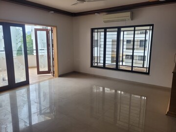 Living Room in 4 BHK Apartment at Rohan 10 Kasturkunj, Ashok Nagar – for Rent