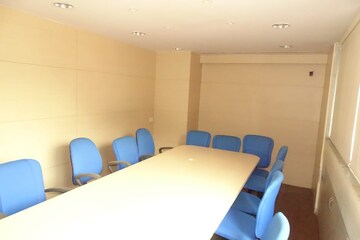 Team Area in  Office Space at Dynasty Business Park, Andheri East – for Rent