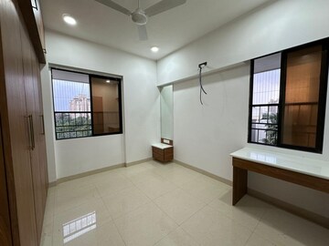 Room in 3 BHK Apartment at Andheri West – for Rent