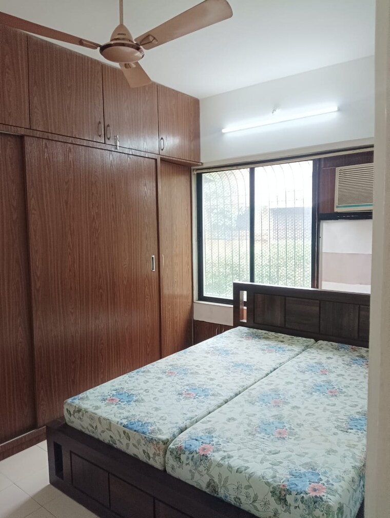 Bedroom, dheeraj-valley 1 Bedroom 400 Sq.Ft. Apartment In Goregaon East Mumbai 9196436
