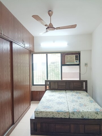 Room in 1 BHK Apartment at Dheeraj Valley, Goregaon East – for Rent