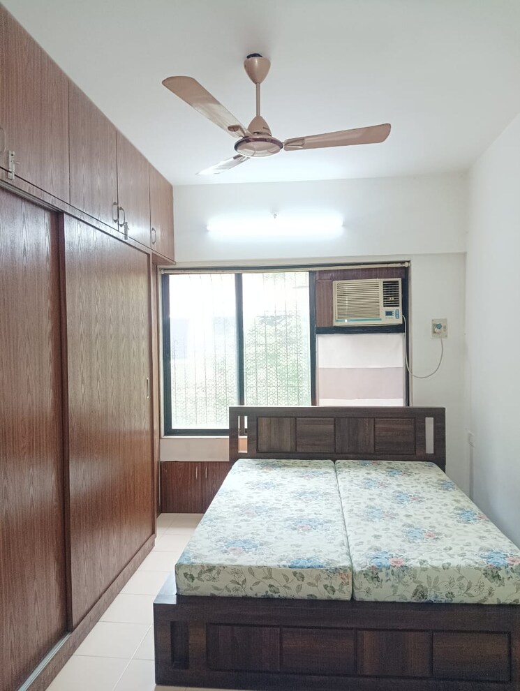 Room, dheeraj-valley 1 Bedroom 400 Sq.Ft. Apartment In Goregaon East Mumbai 9196436
