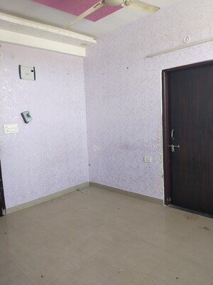 Room in 2 BHK Apartment at Sirsi Road – for Sale