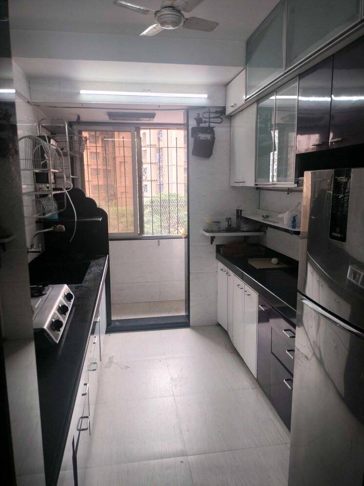 Team Area, andheri west 3 Bedroom 1140 Sq.Ft. Apartment In Andheri West Mumbai 9196442