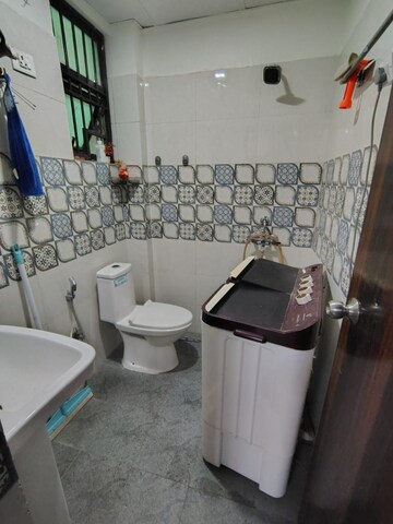 Master Bedroom in 2 BHK Apartment at Gaur City 2 - 14th Avenue, Sector 16c Greater Noida – for Rent