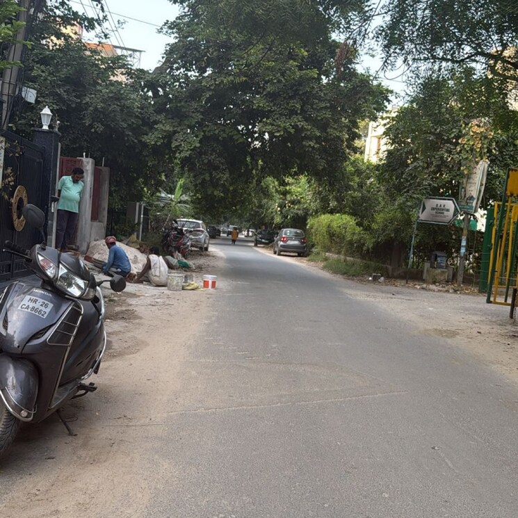  Parking, palam-vihar-residents-association  66 Sq.Yd. Plot In Palam Vihar Gurgaon 9196453