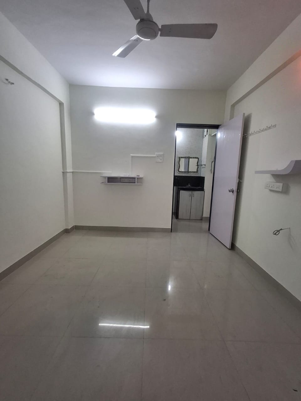 2 BHK + Servant Room 950 Sq.Ft. Apartment in JK Hill Park