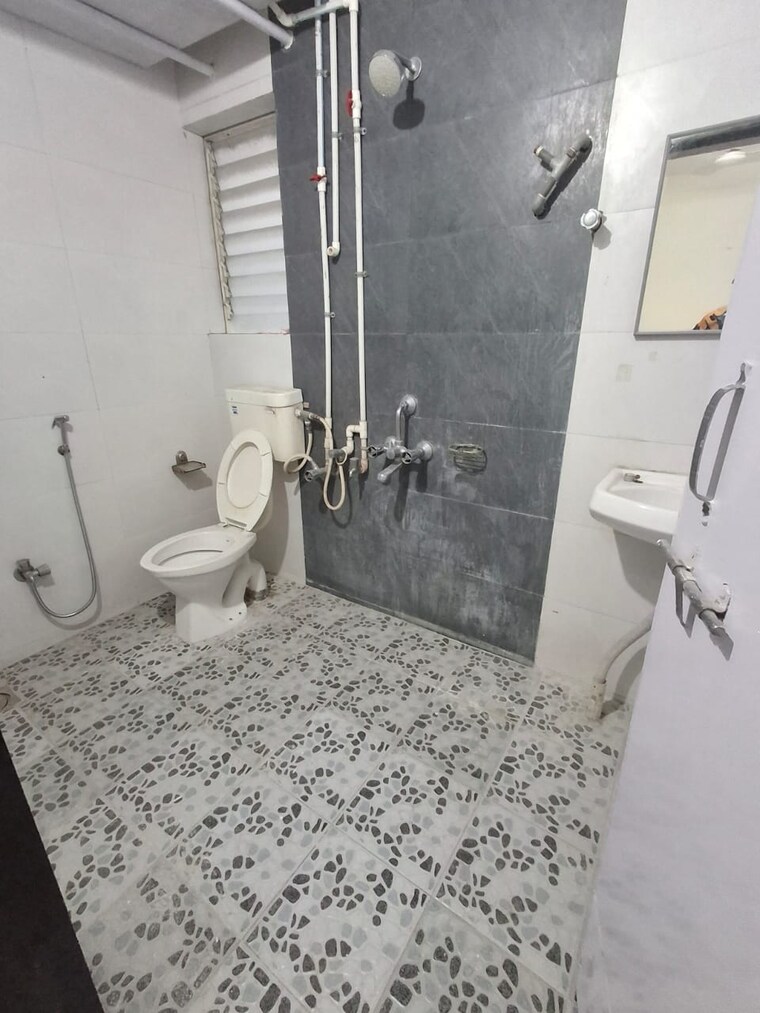 Bathroom, jk-hill-park 2 Bedroom 950 Sq.Ft. Apartment In Dhayari Pune 9196454