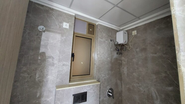 Bathroom, sheth-vasant-blossom 2 Bedroom 706 Sq.Ft. Apartment In Marol Mumbai 9196456