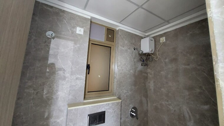 Bathroom, sheth-vasant-blossom 2 Bedroom 706 Sq.Ft. Apartment In Marol Mumbai 9196456