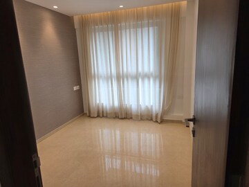 Room in 2 BHK Apartment at Hiranandani Highland, Powai – for Rent