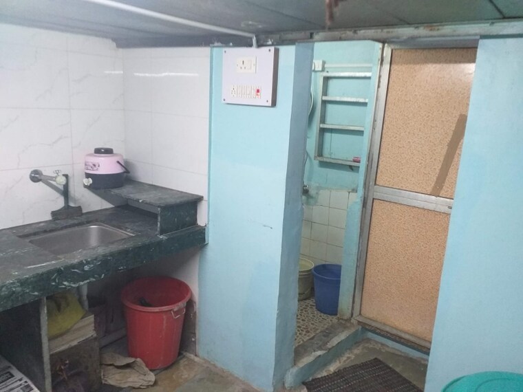 Team Area, mig-colony-gokhalenagar 1 RK 300 Sq.Ft. Apartment In Gokhalenagar Pune 9196478