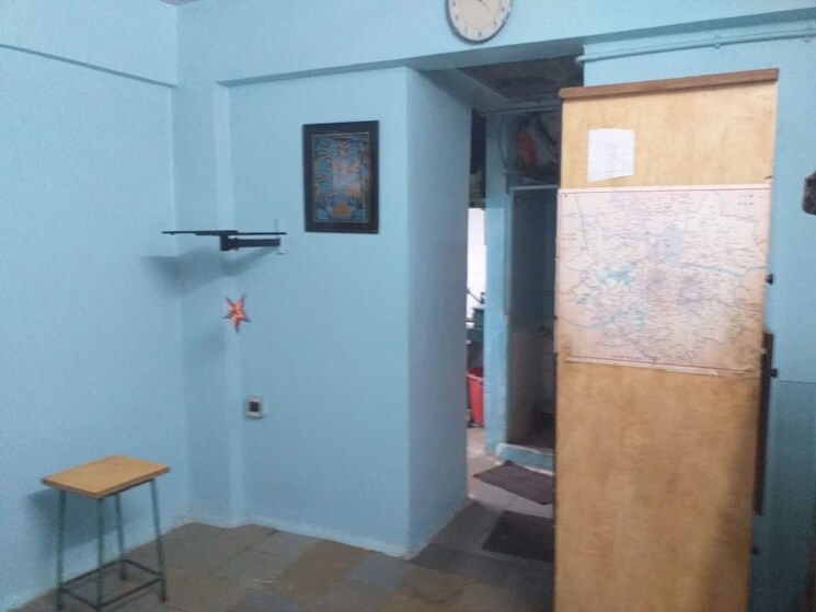 Room, mig-colony-gokhalenagar 1 RK 300 Sq.Ft. Apartment In Gokhalenagar Pune 9196478