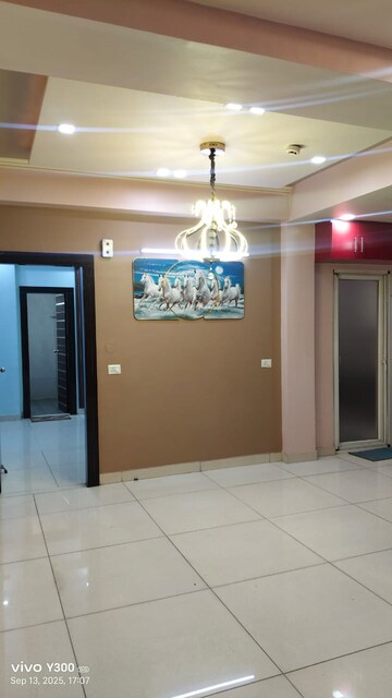 Room in 2 BHK Apartment at Exotica Dreamville, Sector 16c Greater Noida – for Rent