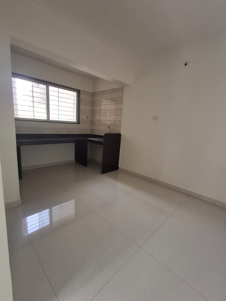 Room, om-trimurti-apartment 3 Bedroom 1500 Sq.Ft. Apartment In Dattawadi Pune 9196501