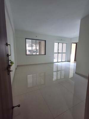 Room in 3 BHK Apartment at Om Trimurti Apartment, Dattawadi – for Sale