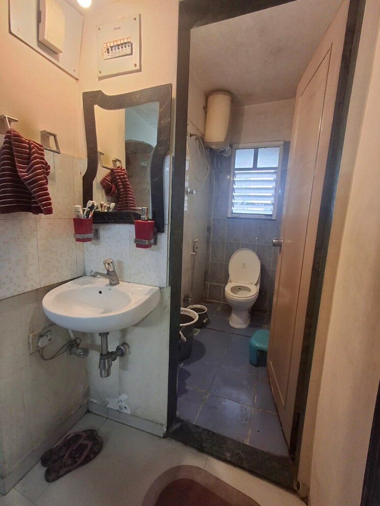 Bathroom, shriniwas-serene-county-a-b-c-chs-ltd 2 Bedroom 890 Sq.Ft. Apartment In Nanded Pune 9196515