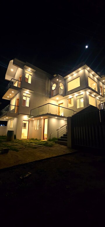 6+ BHK Villa For Sale in Kodaikanal