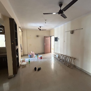 Room in 2 BHK Apartment at Supertech Ecociti, Sector 137 – for Sale
