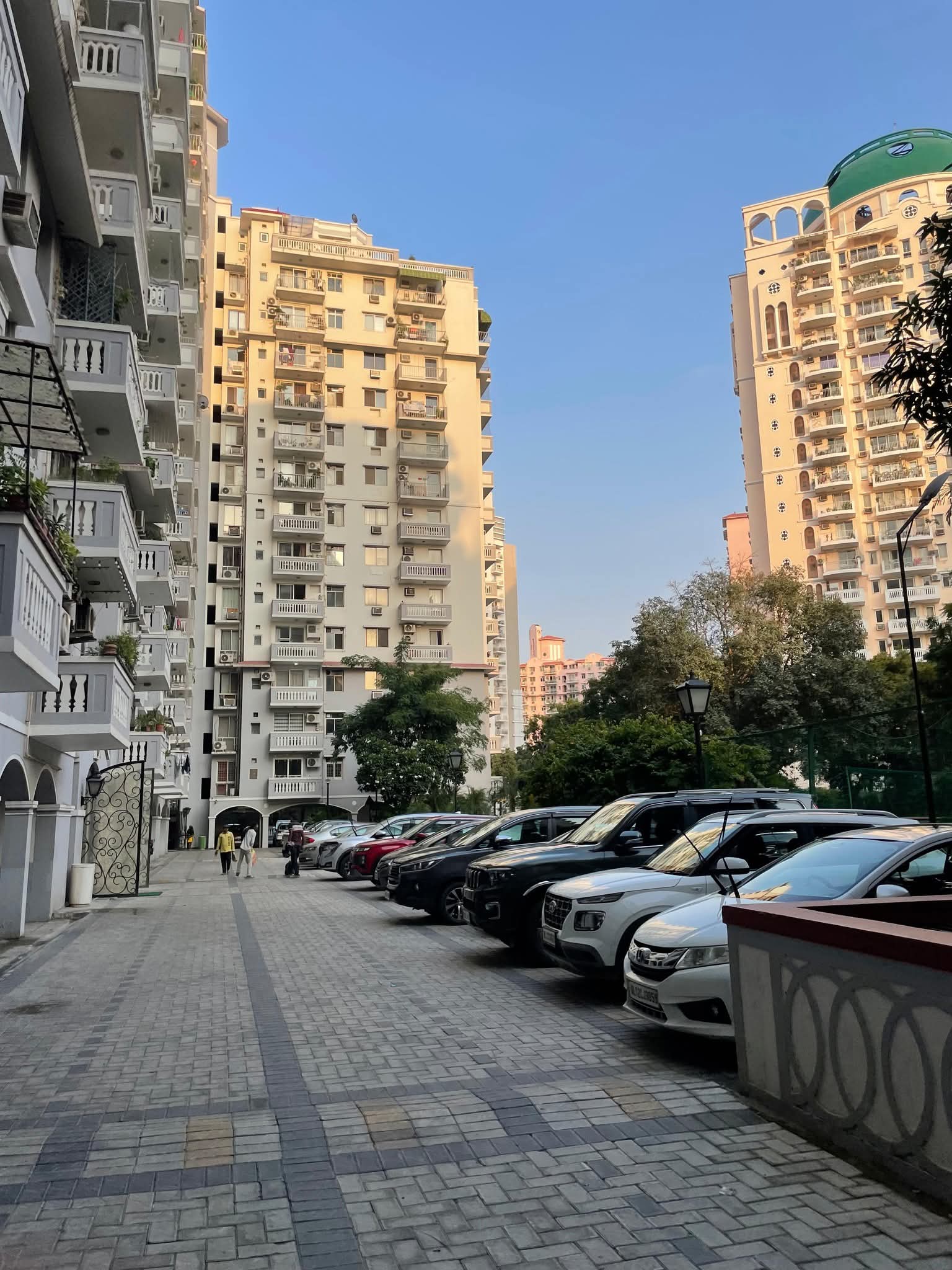 3 BHK Apartment For Sale in DLF The Carlton Estate