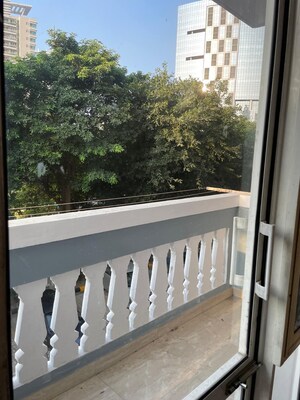Balcony in 4 BHK Apartment at DLF The Carlton Estate, Dlf Phase V – for Sale