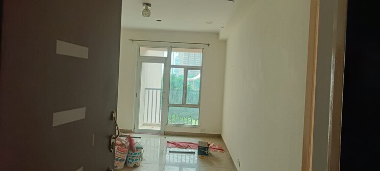 Room, gaur-city-6th-avenue 3.5 Bedroom 23000 Sq.Ft. Apartment In Sector 4 Greater Noida Greater Noida 9196549