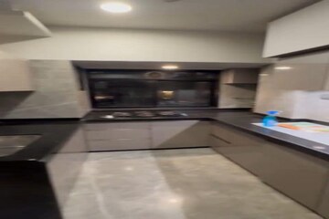 Furnished Amenities in 2 BHK Apartment at Lokhandwala Complex, Andheri West – for Rent