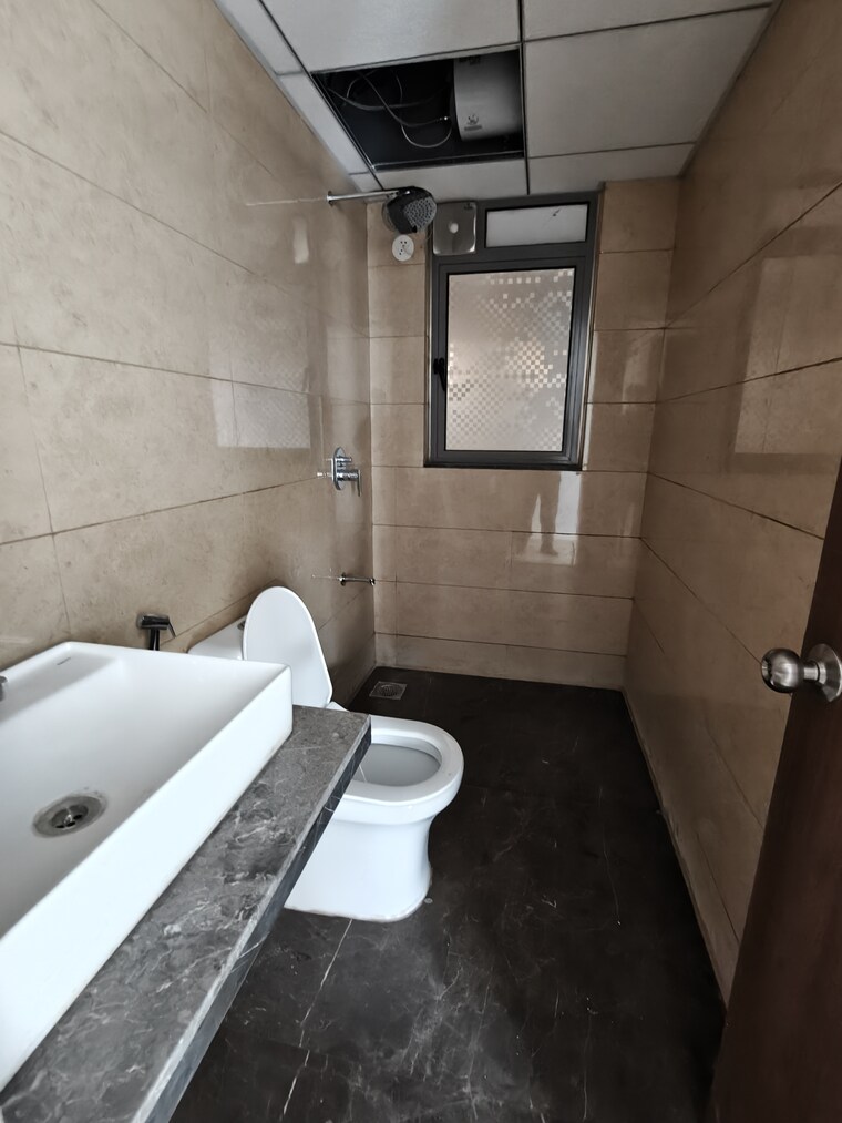 Bathroom, kalpataru-immensa-d 2 Bedroom 598 Sq.Ft. Apartment In Kolshet Road Thane 9196576
