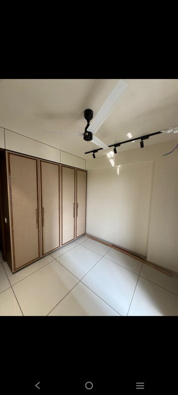 Room in 3 BHK Apartment at Gala Luxuria, South Bopal – for Rent