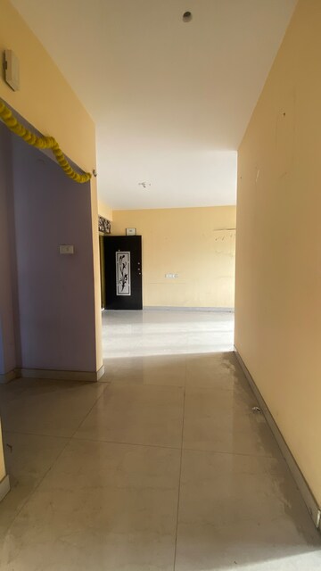 Room in 3 BHK Apartment at Purti Star, Rajarhat New Town – for Sale