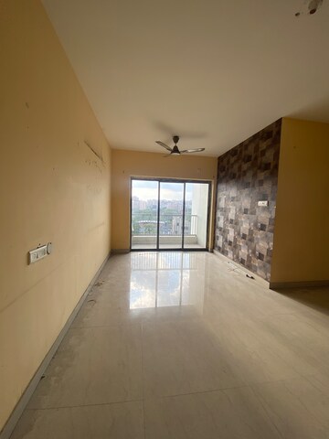 Room in 3 BHK Apartment at Purti Star, Rajarhat New Town – for Sale